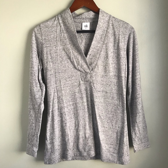 cabi // 3060 Placket Heather Gray V Neck Top - Picture 2 of 5